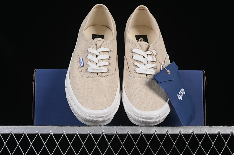 All categories Vans Vans series Vans Low Vans low-top Vans Authentic Reissue 44 Vans official high-end branch low-top casual sneakers VN000CQA4A3